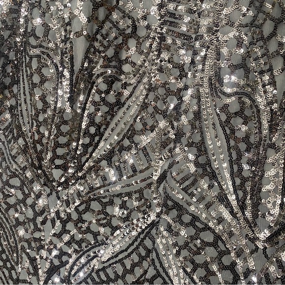 WOMENS L SILVER FORMAL OCCASION DRESS - Picture 3 of 6